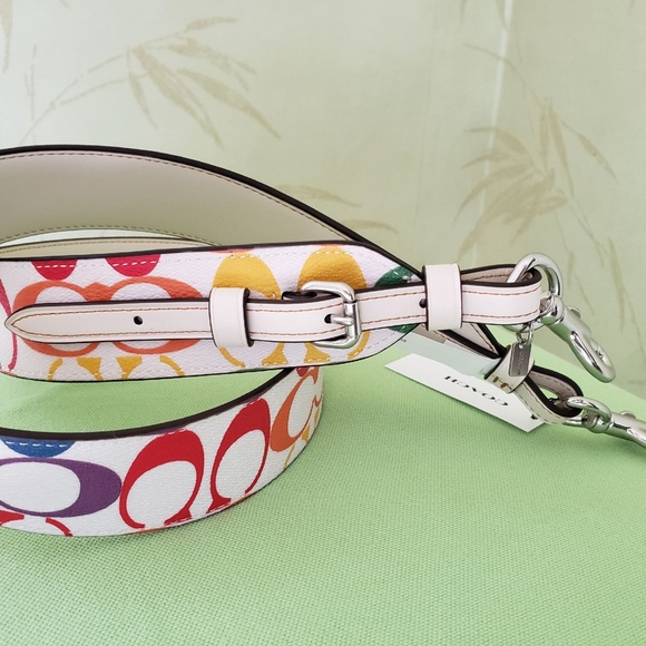COACH STRAP RAINBOW SIGNATURE CANVAS:NWT CHALK/RAINBOW PRIDE CJ952 - Picture 4 of 11